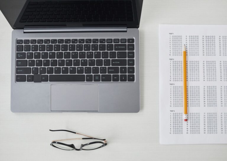¿Realmente ayudan los test online a aprobar el examen teórico?